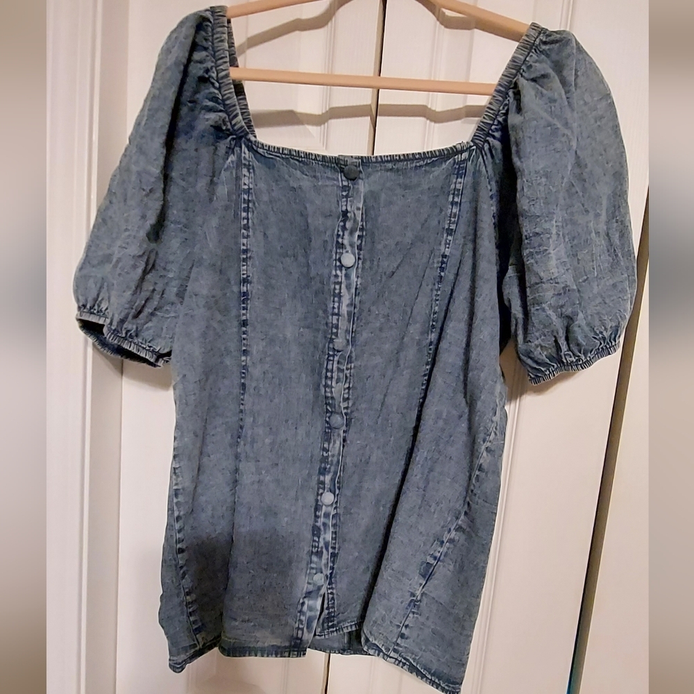 LAST CHANCE!!!!! Oddy Soft Denim Women's Shirt 1XL Fits Like Regular XL